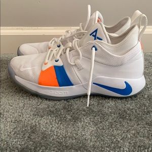 Used Size 10 Nike PG 2 basketball shoes